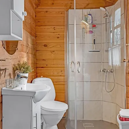 Holiday home Hakon - 1km From The Sea By Interhome *