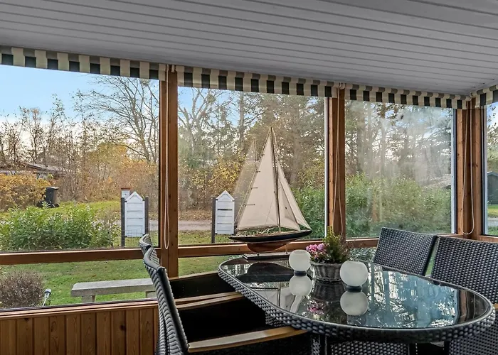 Hakon - 1km From The Sea By Interhome Nyaraló Hals