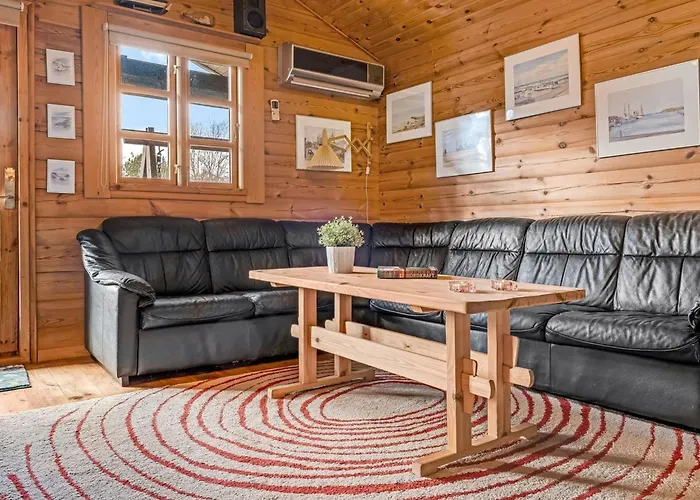 Hakon - 1km From The Sea By Interhome Hals