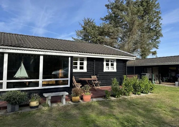 Hakon - 1km From The Sea By Interhome * Hals